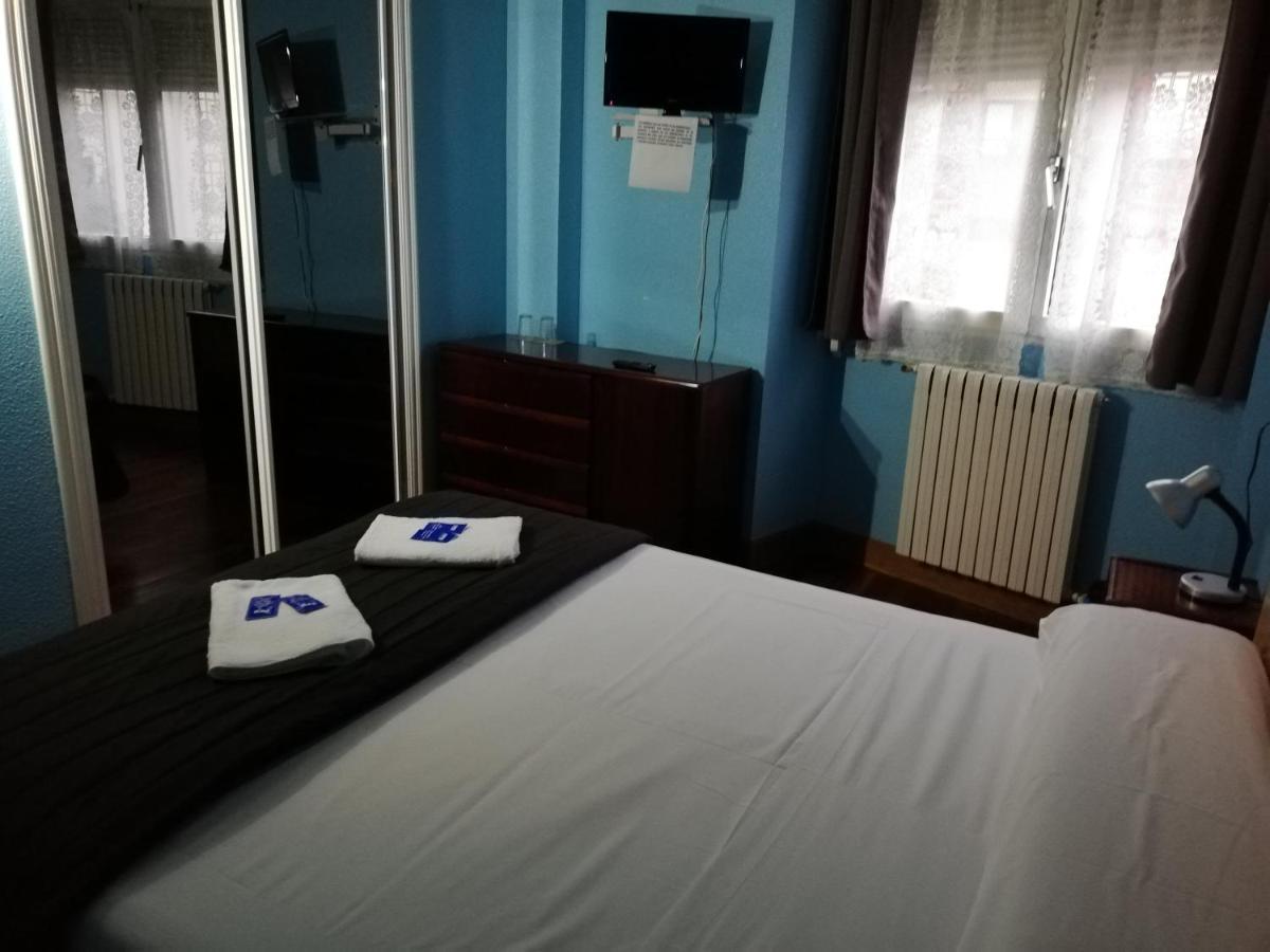 Txoko Maitea Pentsioa Hotel Urnieta Buitenkant foto