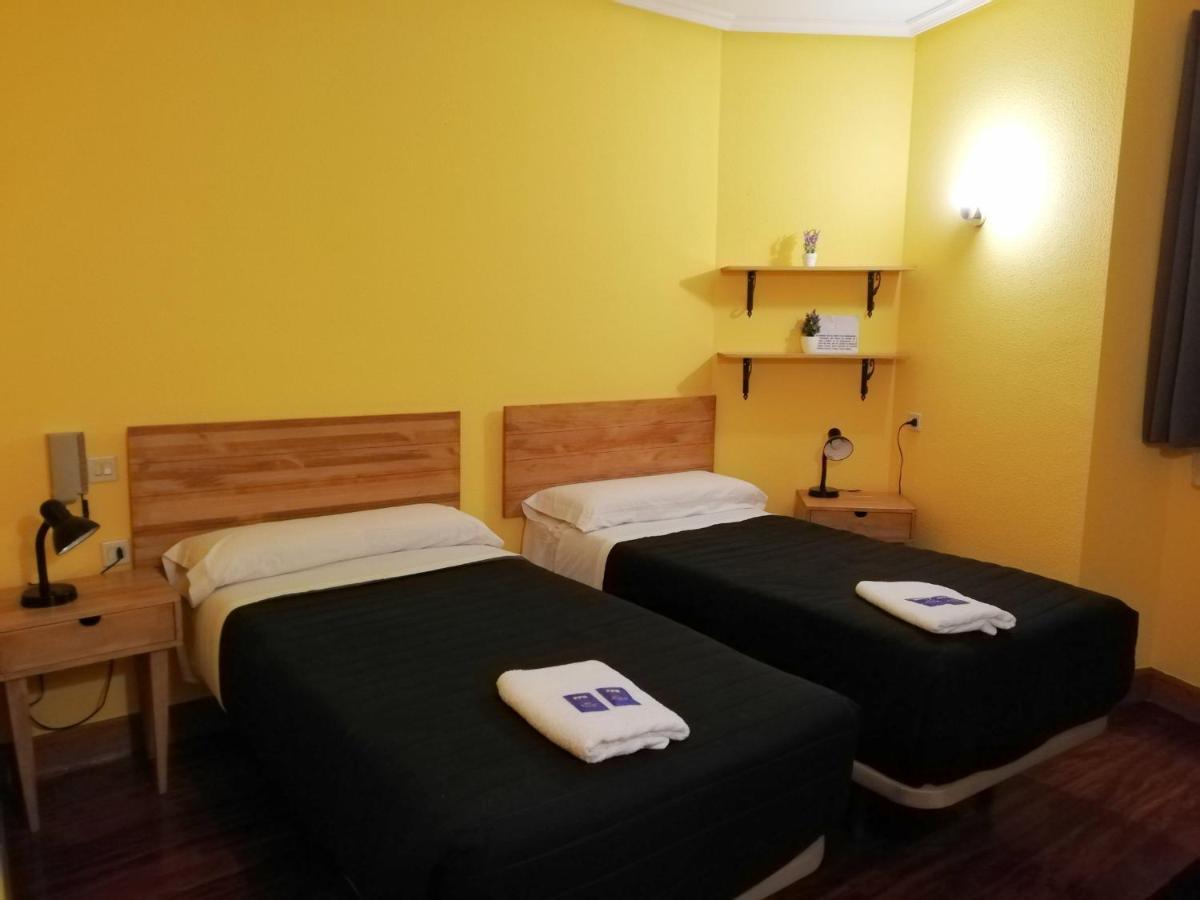 Txoko Maitea Pentsioa Hotel Urnieta Buitenkant foto